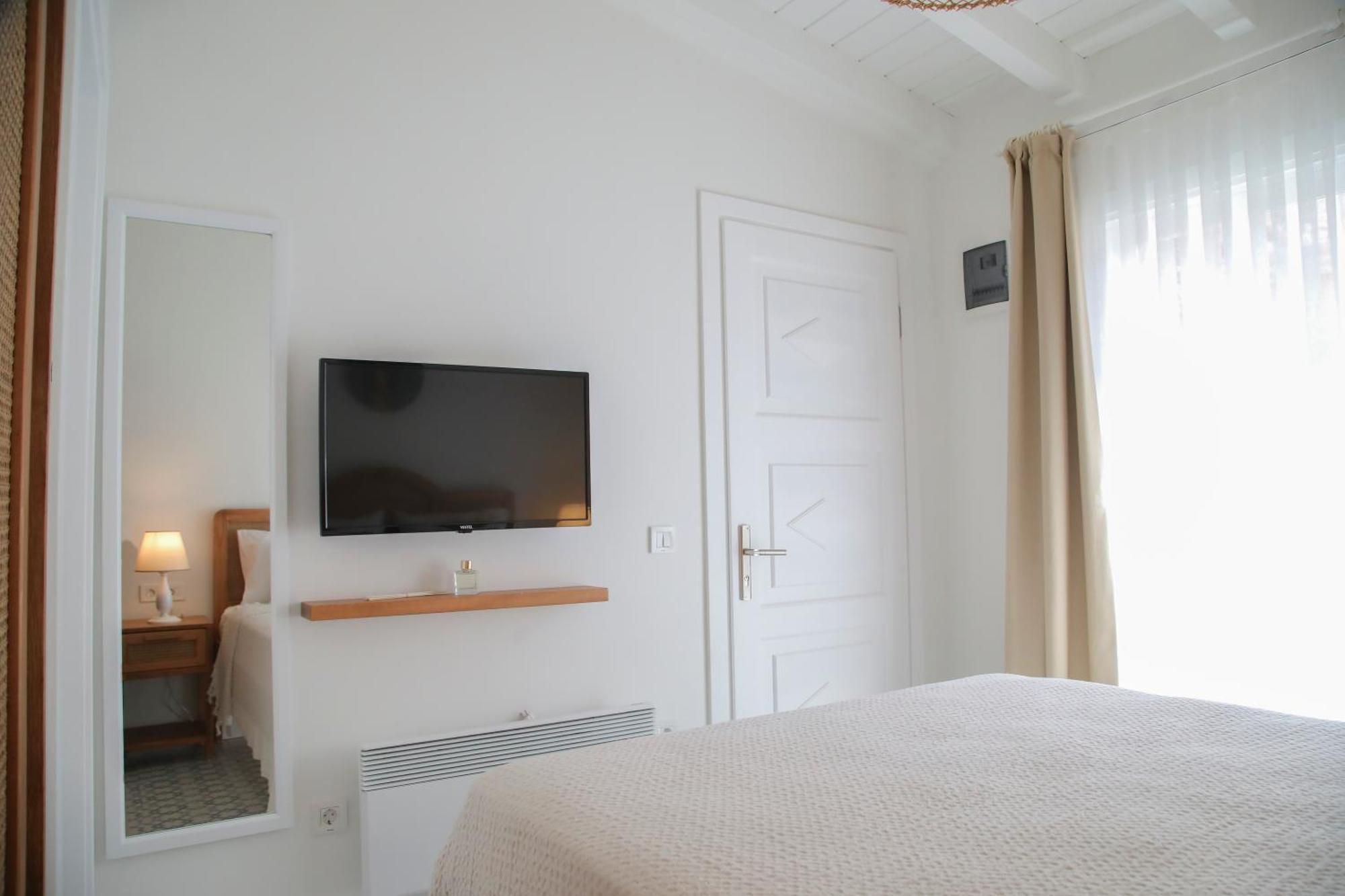 Alacati Balbadem Hotel (Adults Only) Экстерьер фото
